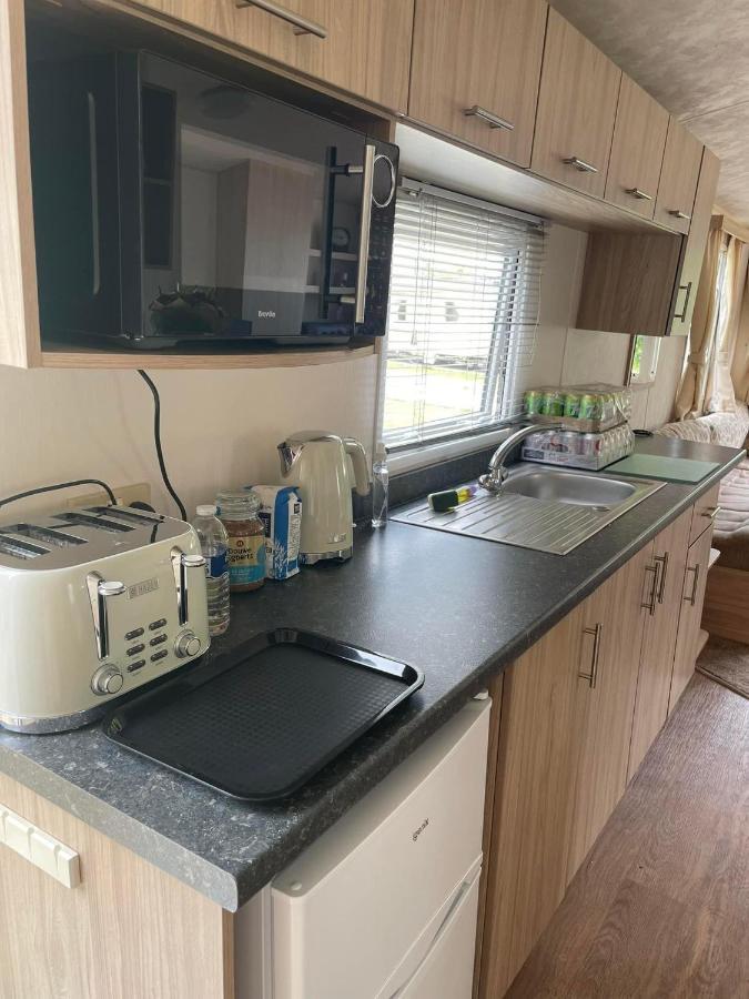 Parkdean Static Caravan On Cherry Tree Holiday Park Great Yarmouth Exterior foto